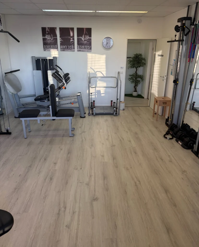 Trainingsbereich für Krankengymnastik am Gerät
